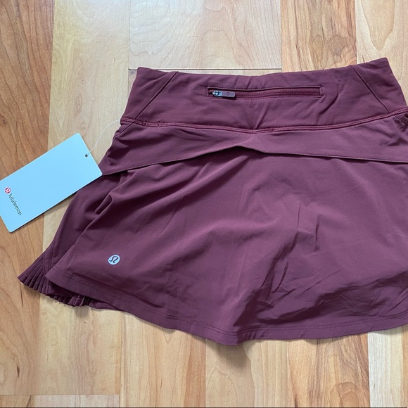 Lululemon Play Off the Pleats Skirt - Picture 2 of 4